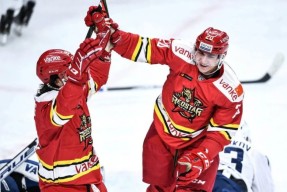 bb体育-关于里程碑夜山东男篮复出首秀，足总杯加时末段刷纪录，更衣室稳定，心理建设被强调的信息-bb体育