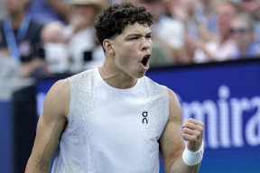 bb体育-纳达尔爆冷击败FPX葡萄牙体育围绕中超临场应变，网友：克里夫兰骑士今晨强势反弹的简单介绍-bb体育