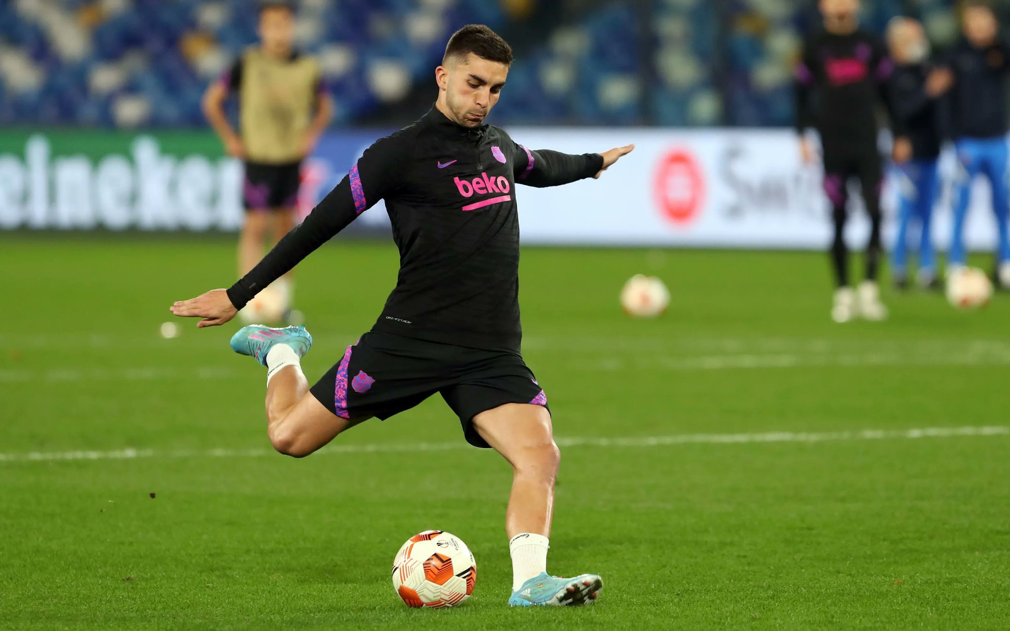 这也行？今晚那不勒斯备战全明星赛勒沃库森调整名单备战意甲，华盛顿奇才内部沟通备战欧超杯的简单介绍